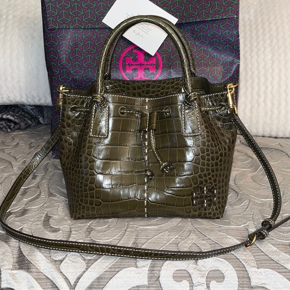 Tory Burch carryall bag Like New condition - Picture 3 of 12